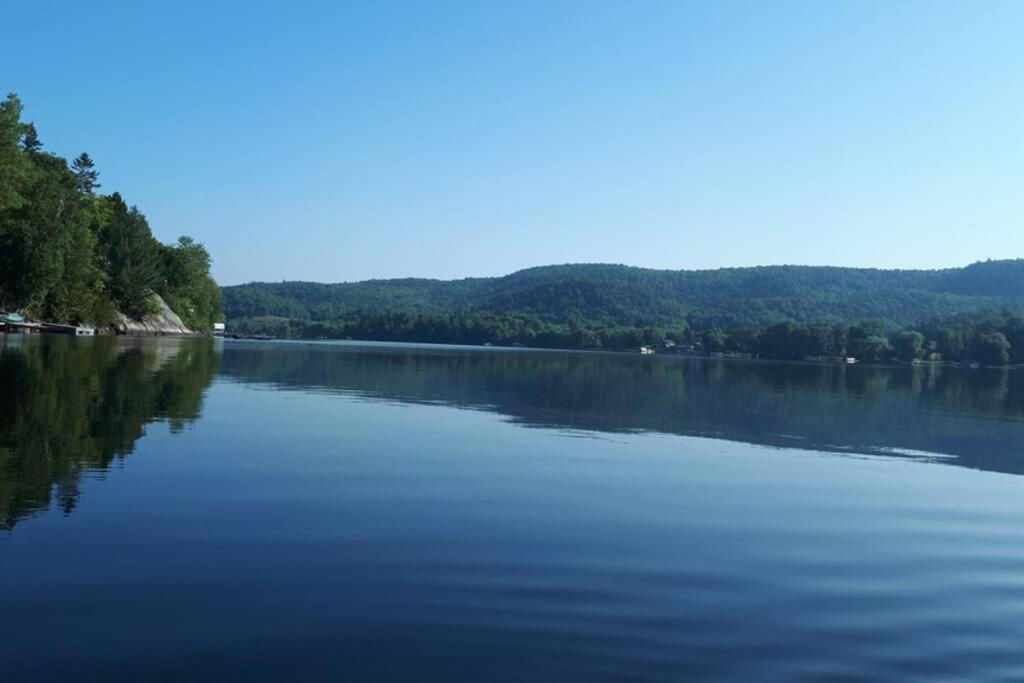 Le Nid Dore Sur Le Lac Val des Monts Exterior photo