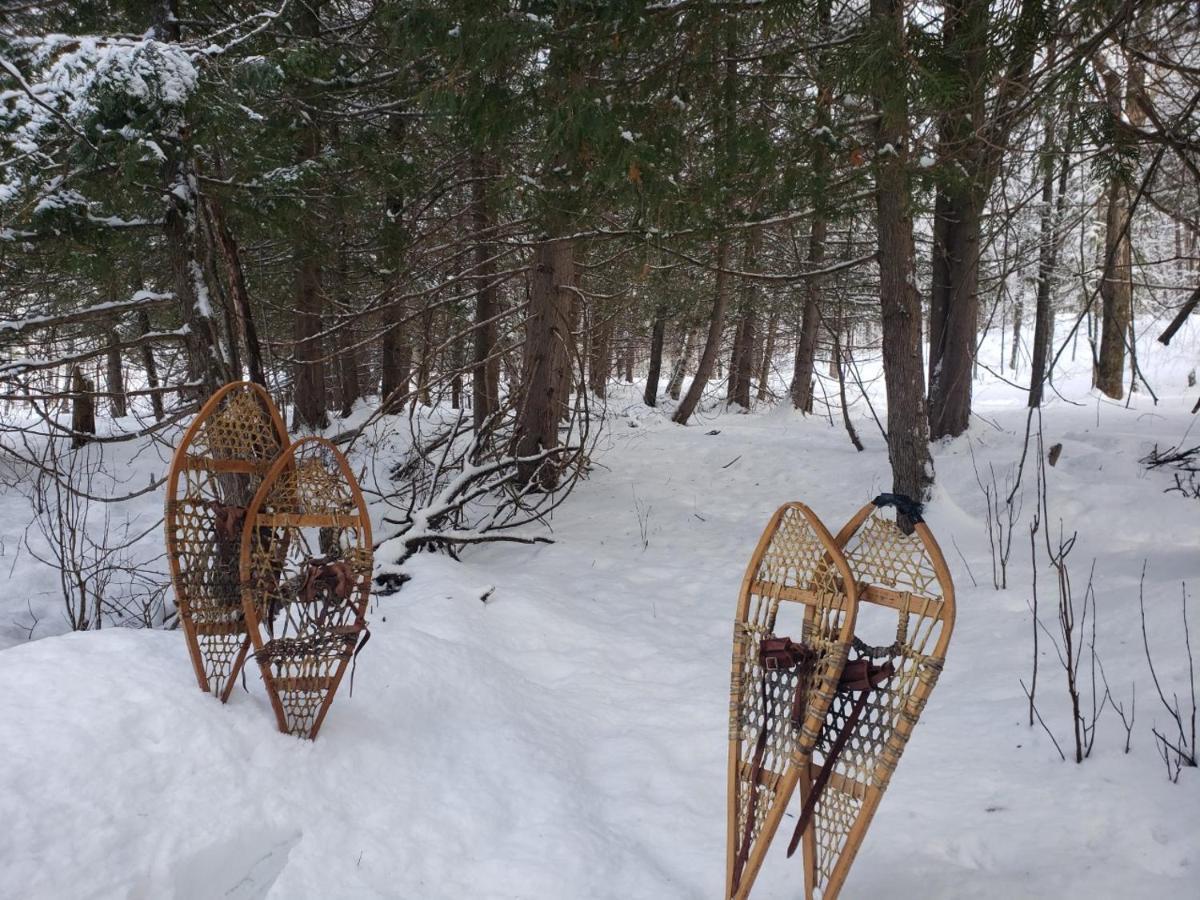 Le Nid Dore Sur Le Lac Val des Monts Exterior photo
